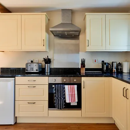Вилла Finest Retreats - The Old Granary Barton Stacey Экстерьер фото